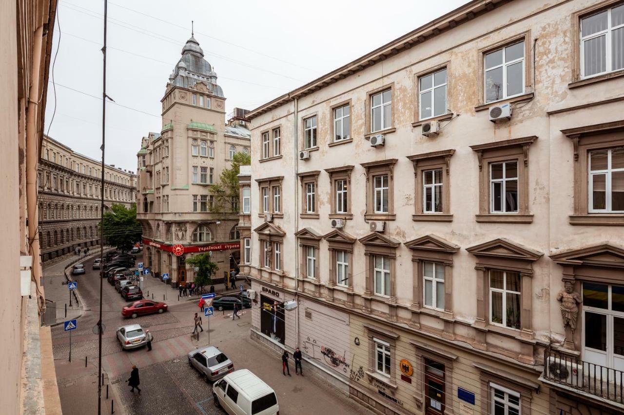 Bv Apartments Exquisite Lviv Bagian luar foto
