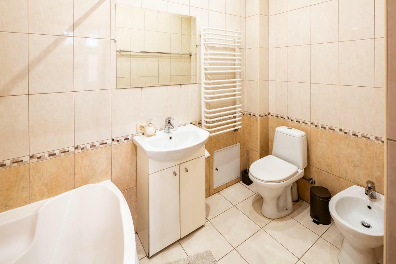 Bv Apartments Exquisite Lviv Bagian luar foto