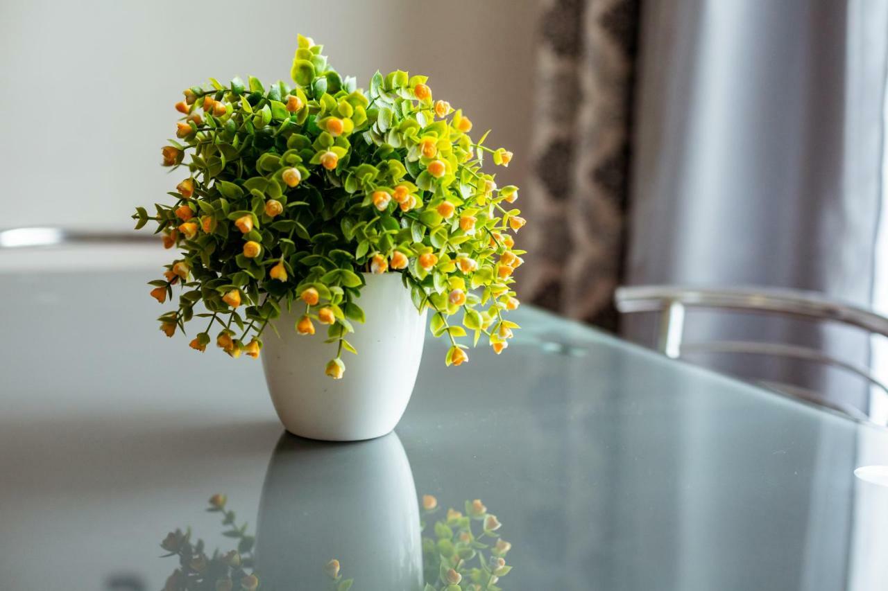 Bv Apartments Exquisite Lviv Bagian luar foto