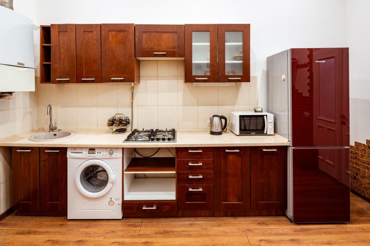 Bv Apartments Exquisite Lviv Bagian luar foto